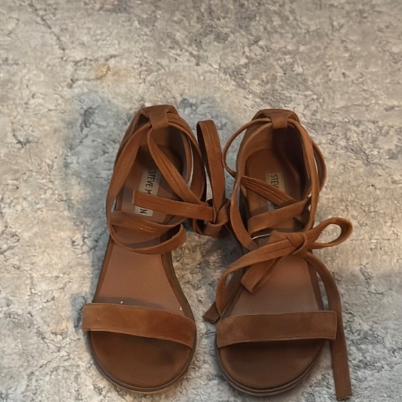 Steve Madden Rizzaa Cognac Suede‎ Leather Heeled Sandals ankle straps Sz 6.5 - Picture 5 of 13
